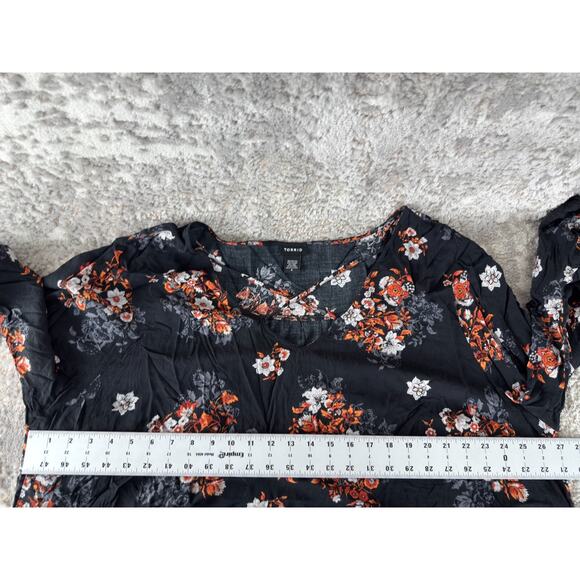 Torrid Plus Size 4X Whimsigoth Floral Print V Neck Casual Top Long Sleeve - Picture 4 of 7